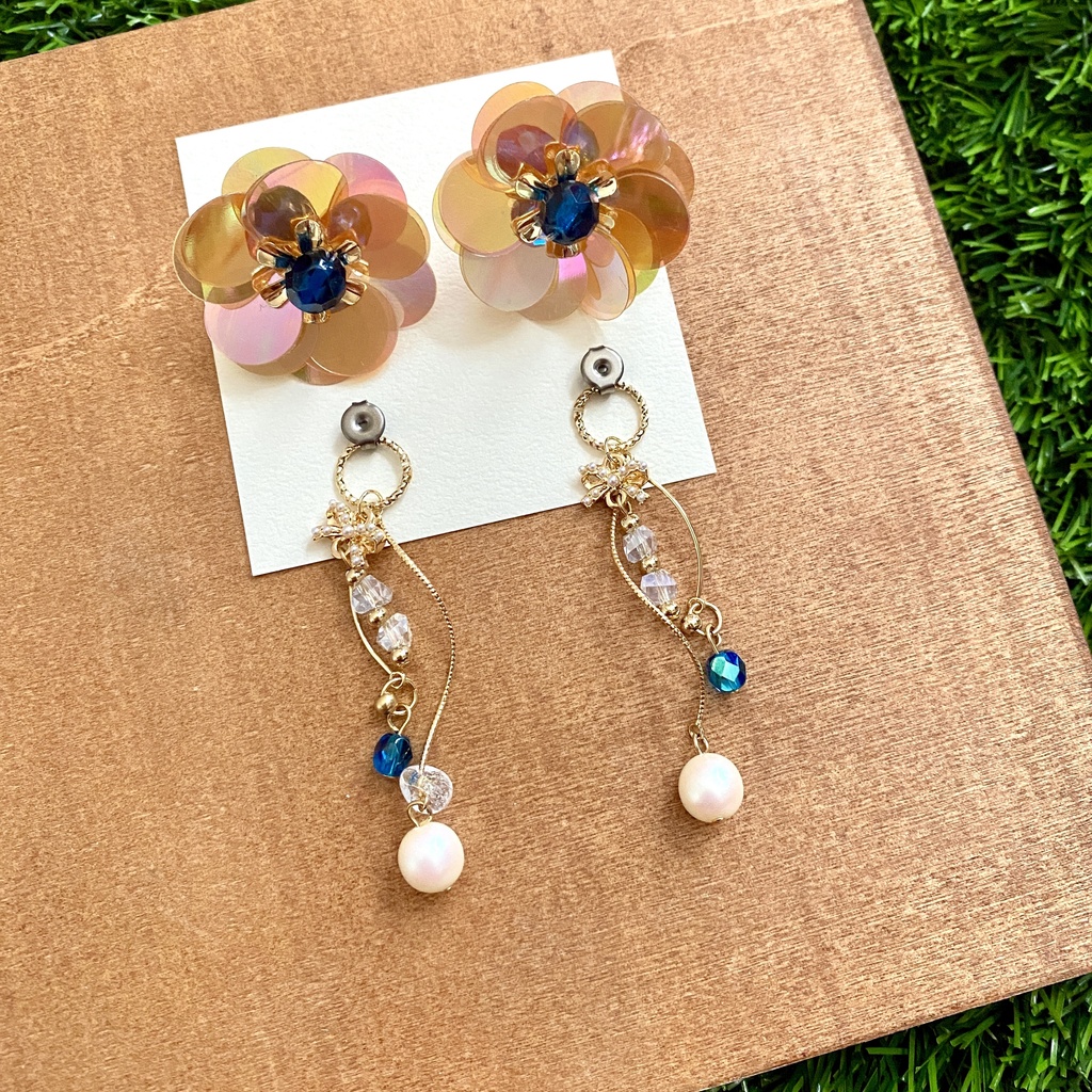 <バーバラ>モチーフイヤリング/ピアス