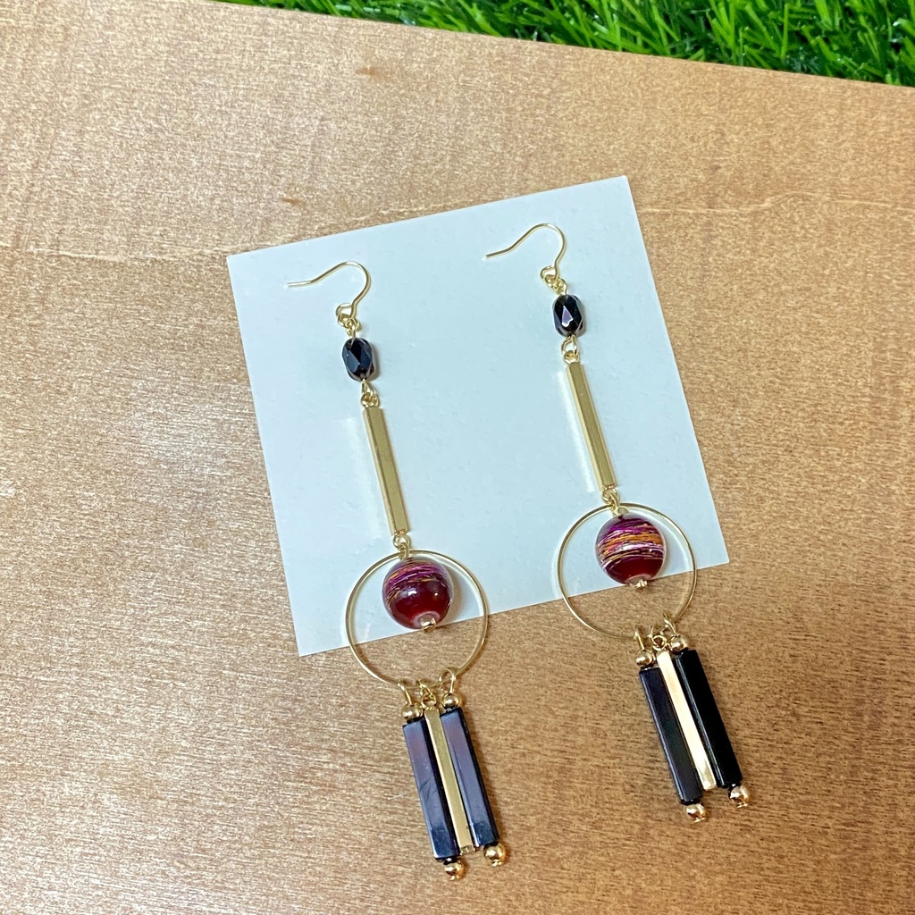 <トーマ>モチーフイヤリング/ピアス