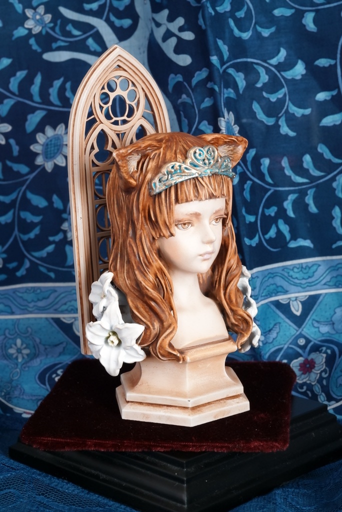 【ねこ女王】ガレージキット