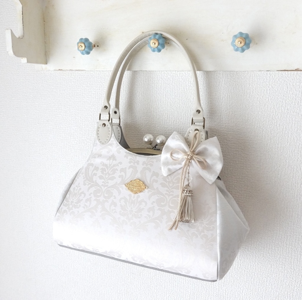 鶴丸国永イメージ あおりがま口バッグ はるにえ 桜 Booth