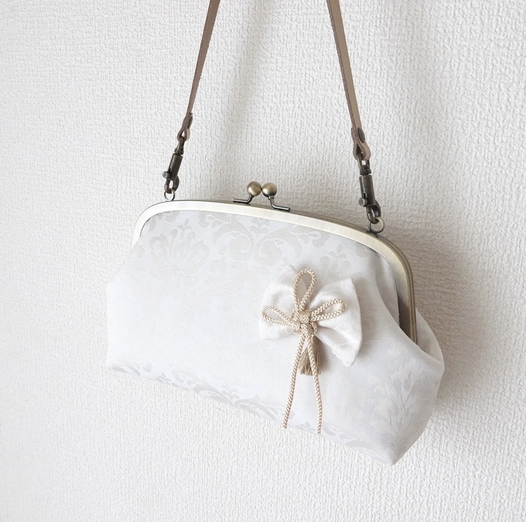 鶴丸国永イメージ お財布ショルダーバッグ はるにえ 桜 Booth