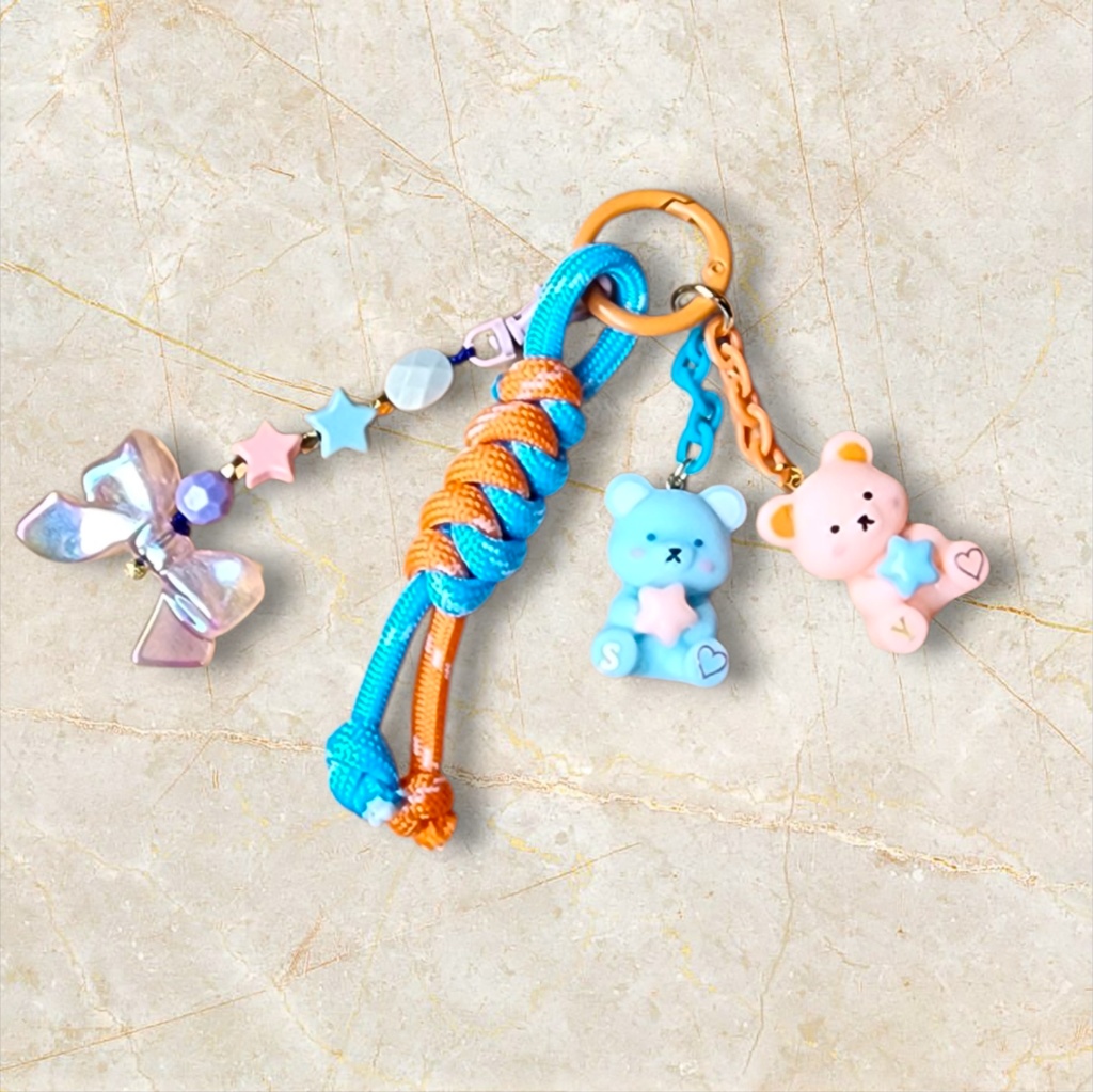 五悠イメージ くま付きパラコードチャーム