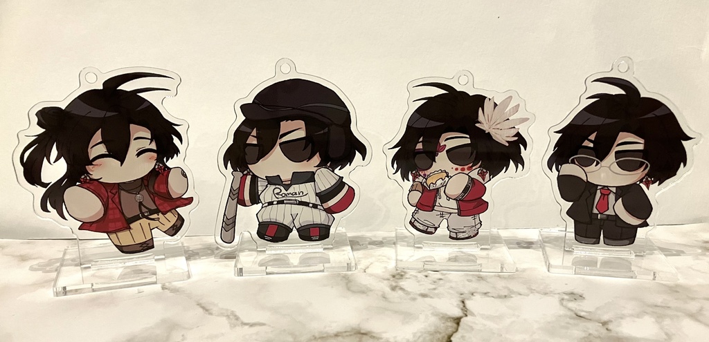 みにまむてぃのすのお着替えアクリルキーホルダー