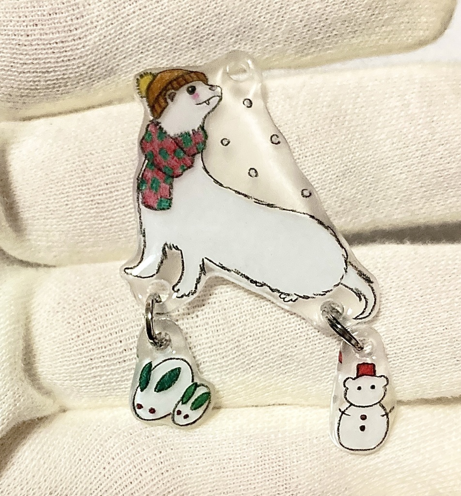 フェレットとゆらゆら雪あそびチャーム