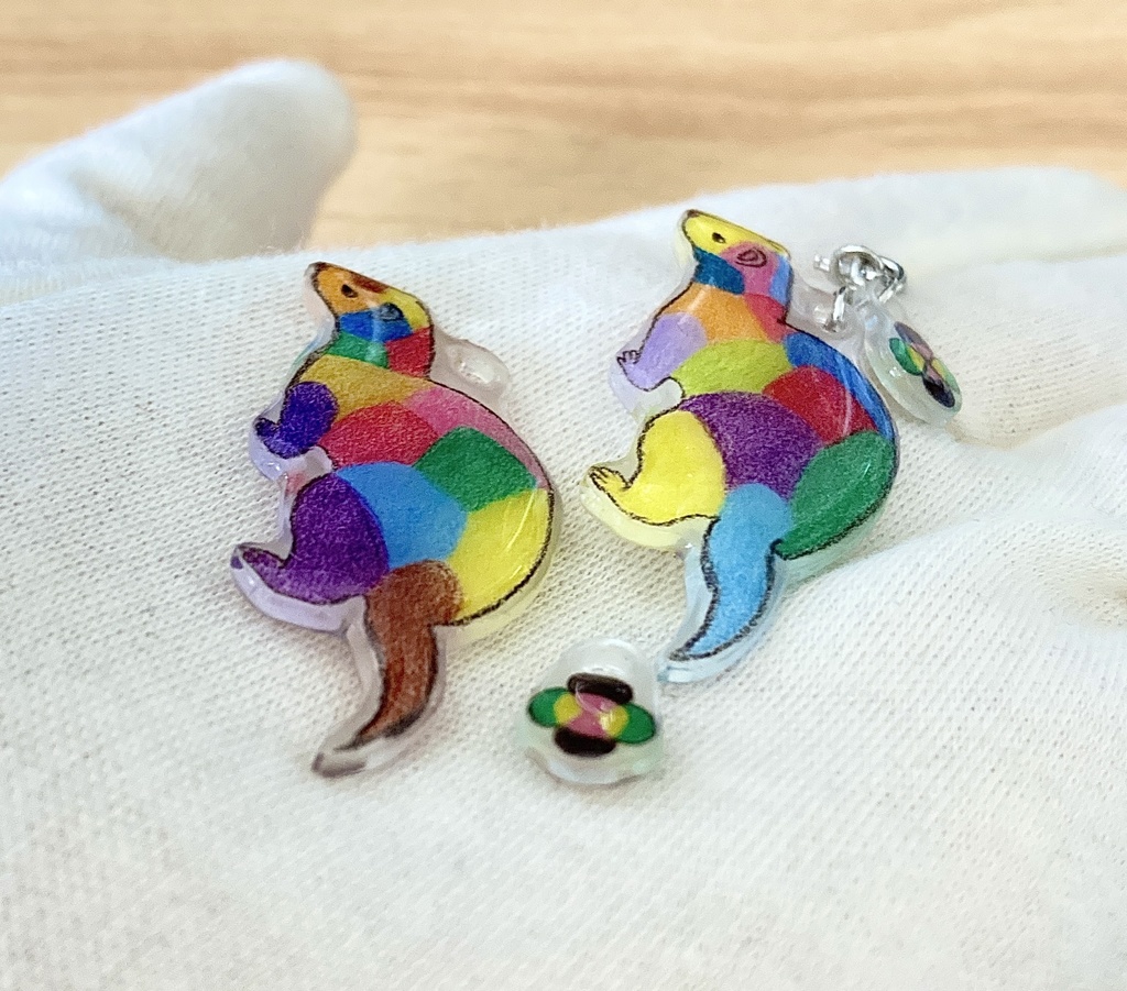 しあわせ四葉とカラフルフェレットチャーム