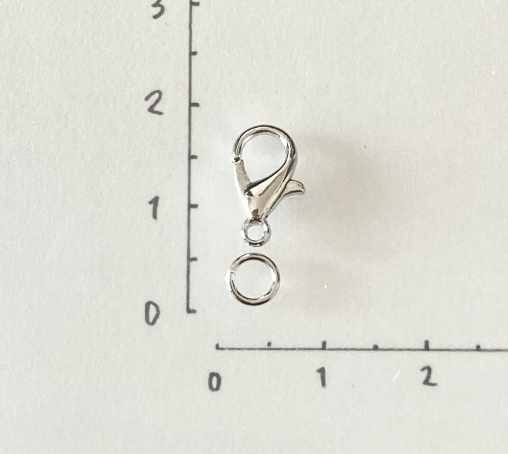 ちいさなともだちとフェレットさんのふわふわおばけチャーム