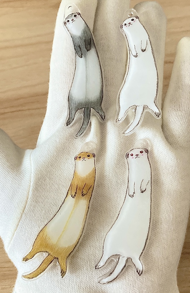 なに見てるの?ごろん寝フェレットチャーム(全4種)