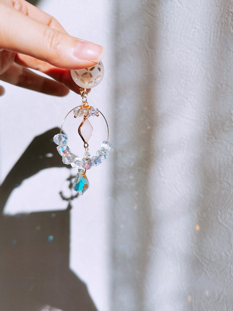 キラキラフープピアス