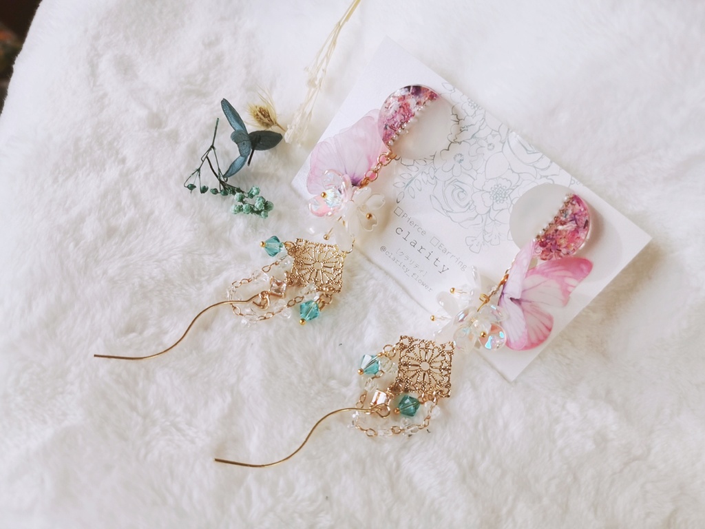 シフォンのちょうちょイヤリング