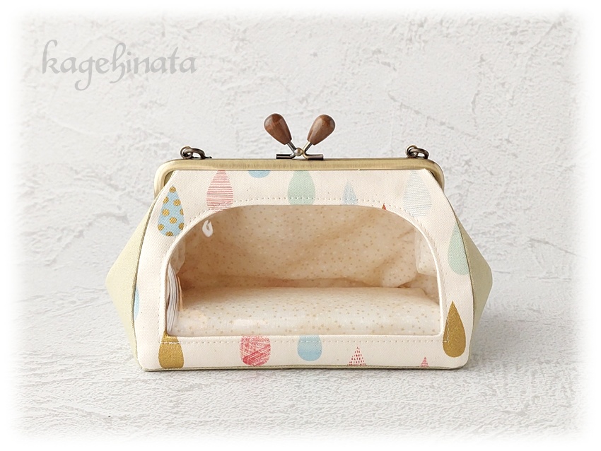 一緒におでかけ!もちマスポーチ(カラフルしずく:くすみグリーン)