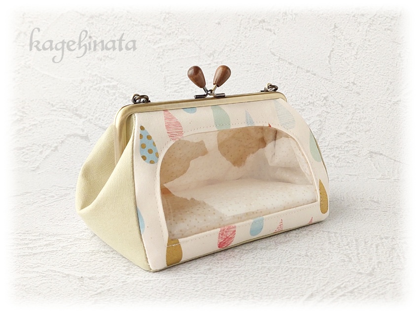 一緒におでかけ!もちマスポーチ(カラフルしずく:くすみグリーン)