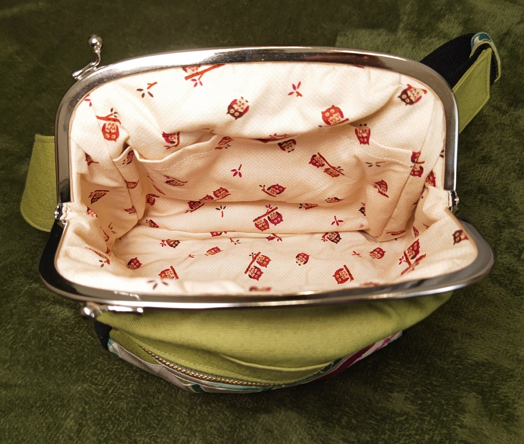 【SALE】☆がま口ボディバッグ兼ウエストバッグ(人間さん用)☆