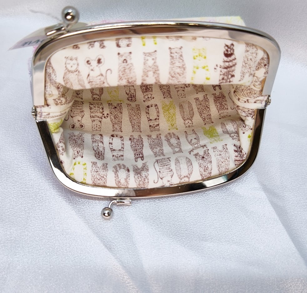 【SALE】☆がま口化粧ポーチ(薄紫×淡虹顔文字麻の葉)☆