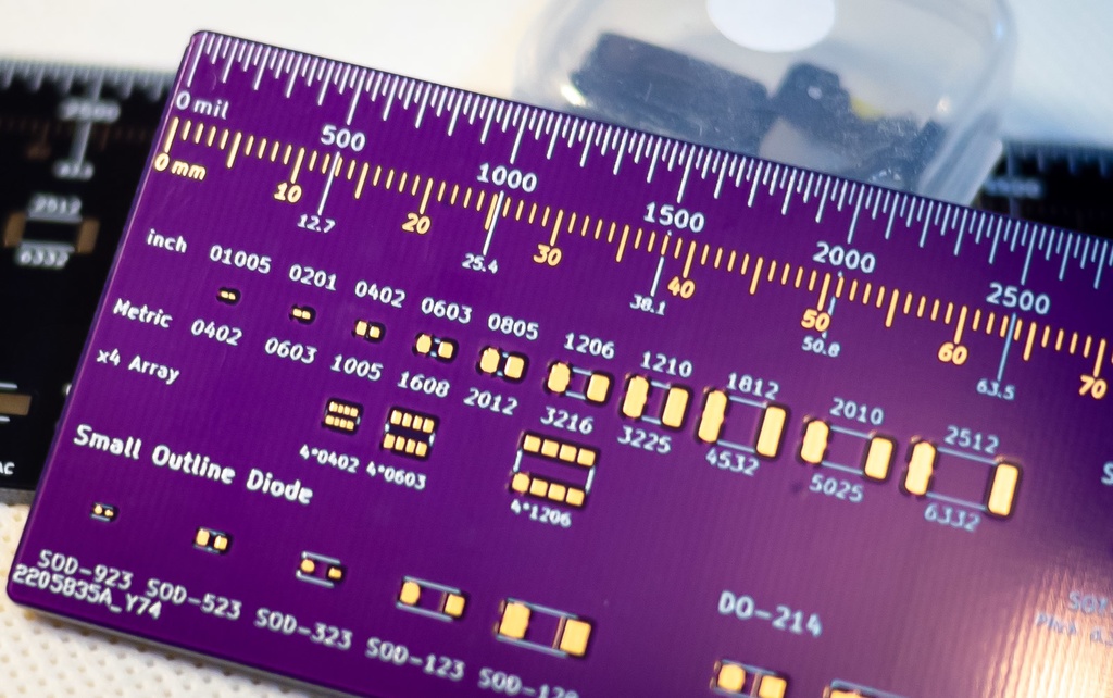 【電子工作のお供に】PCB Cheat Ruler【ミル/cm/寸尺 定規】