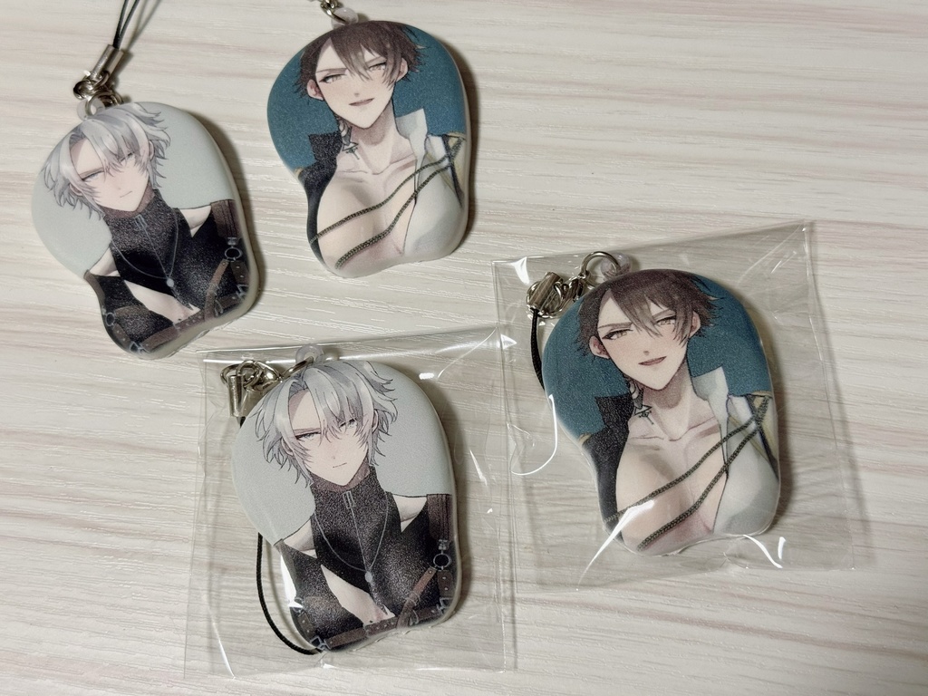 クヴァリーミニおっぱいマウスパッドストラップ