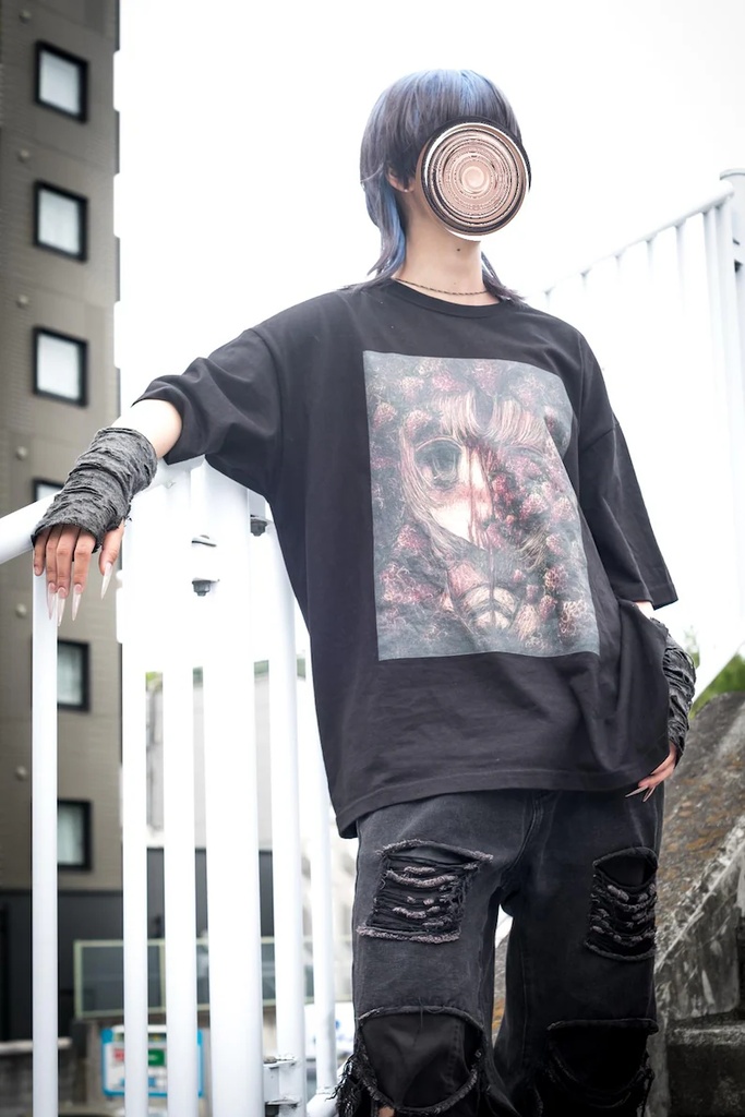 オーバーサイズTシャツ 『いちごの少女』