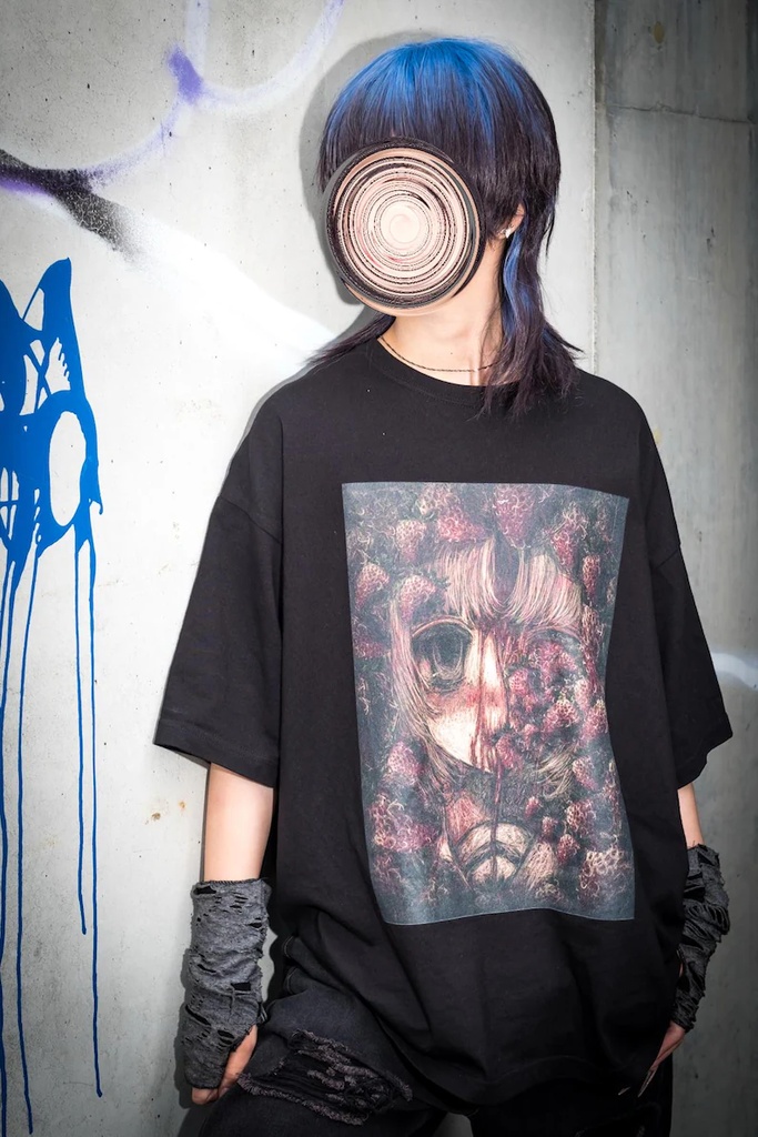 オーバーサイズTシャツ 『いちごの少女』