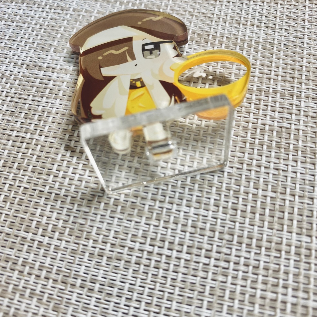 一緒に乾杯!透明アクスタ
