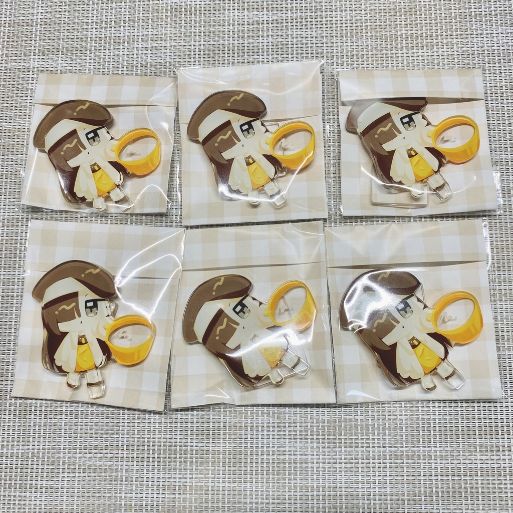 一緒に乾杯!透明アクスタ