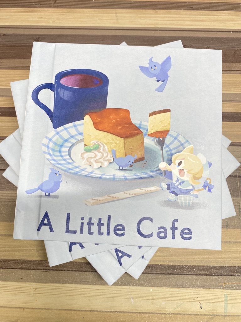 【ワケアリ！】A  Little Cafe＋おまけのステッカーセット【キズ、へこみにつきお安め】
