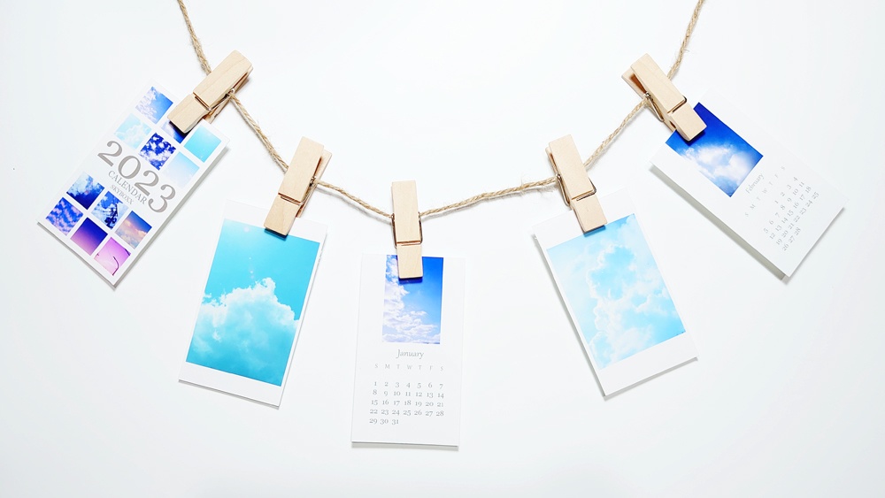 【特集掲載 / 4月始まり】2023カードカレンダー