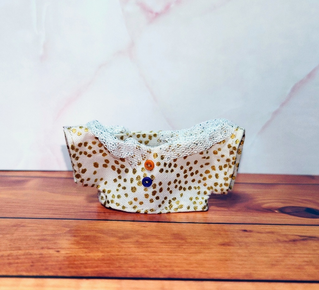 うねうね襟のオシャレシャツ