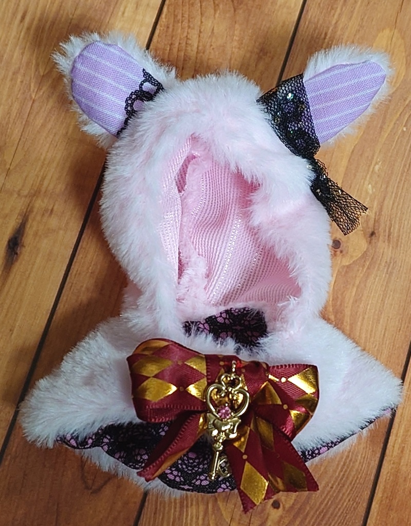 (約11センチぬい)ボールチェーンの通るうさ耳ケープ