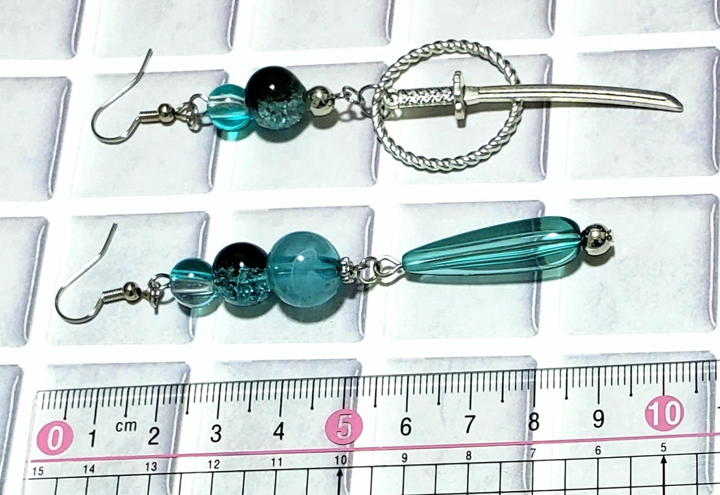 【鬼滅】時透無一郎イメージピアス【イヤリング交換可】