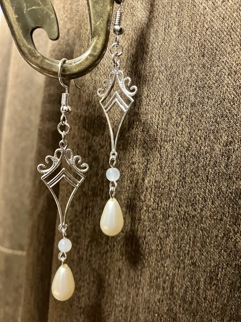 パールの雫　ピアス　イヤリング