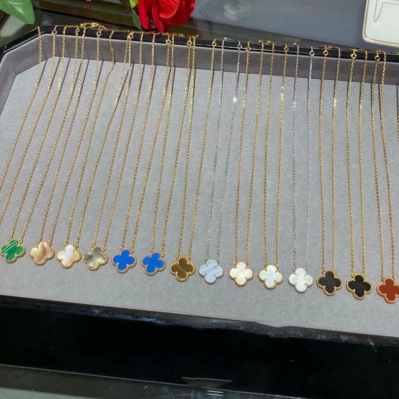白蝶貝四葉クローバーレディースネックレス