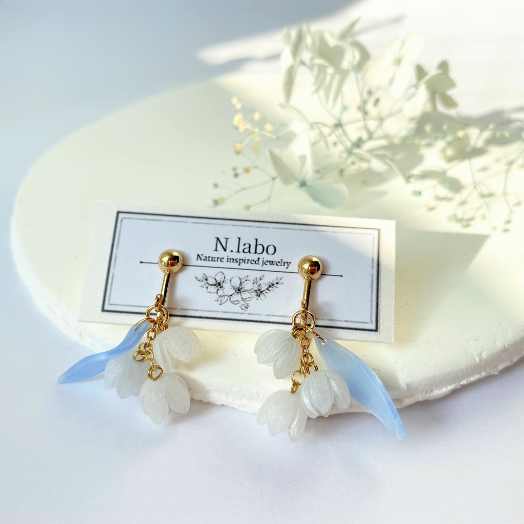 青のすずらん ピアス/イヤリング