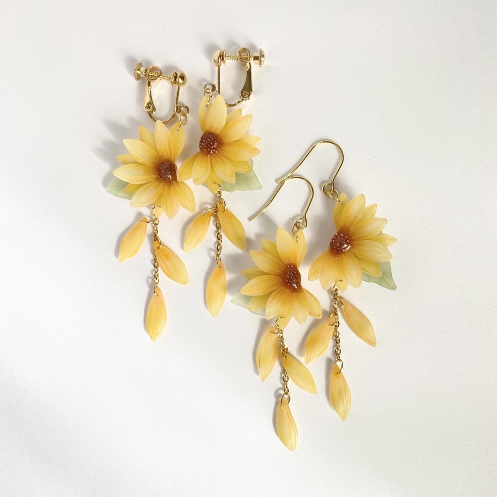 揺れる向日葵 ピアス/イヤリング