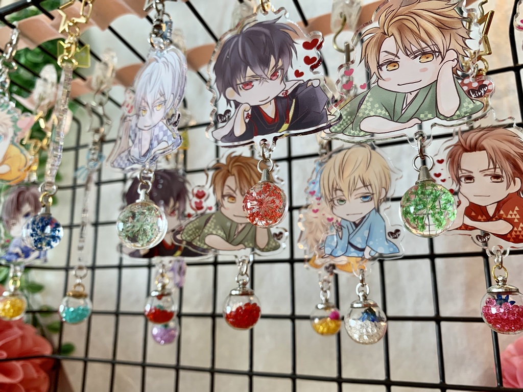 褥アクキー