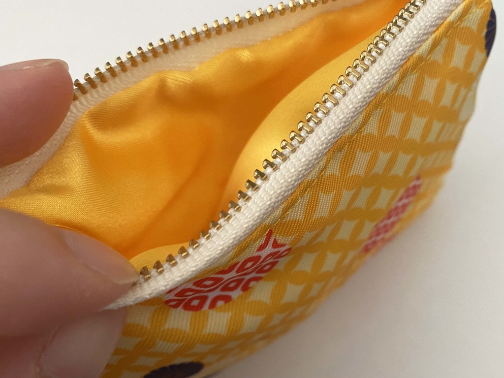 ポケットティッシュカバー付きミニポーチ