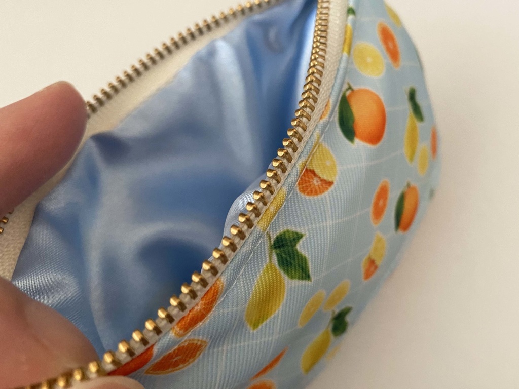 ポケットティッシュカバー付きミニポーチ