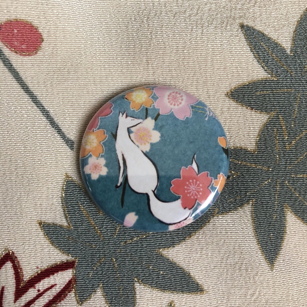 【缶バッチ】桜白狐