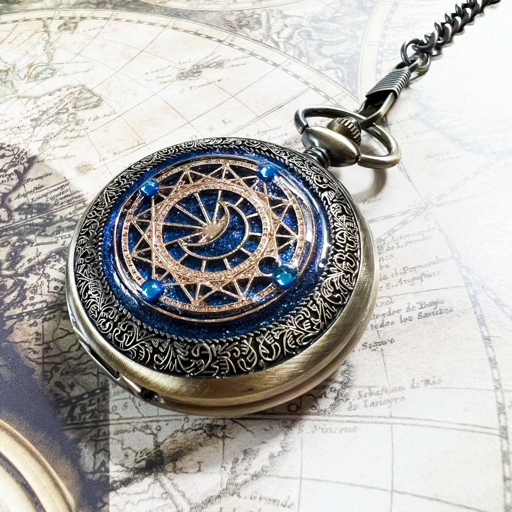 受注再販 装飾手巻き式懐中時計 魔法陣 月