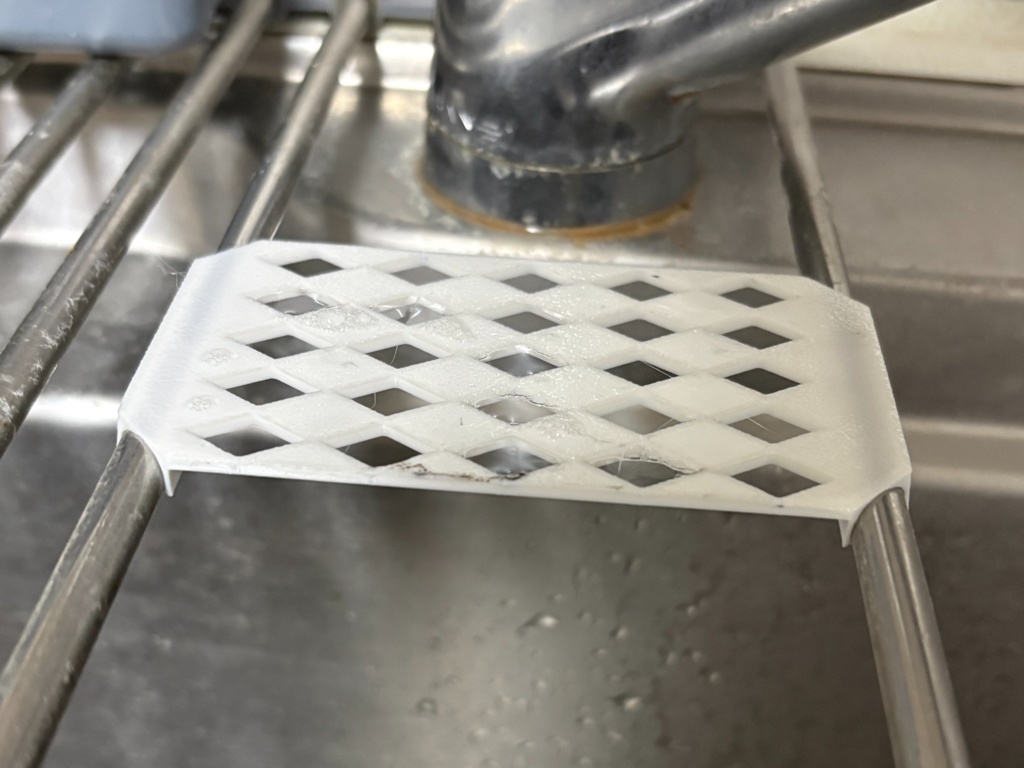 スナップオン式スポンジホルダー|ワイヤーラック対応 3Dプリントデータ