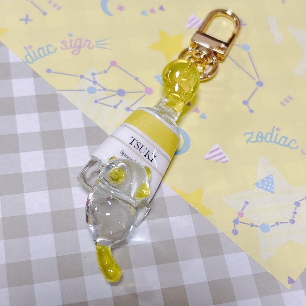 いたずらにゃんこのキーホルダー【黄色💛：つき】