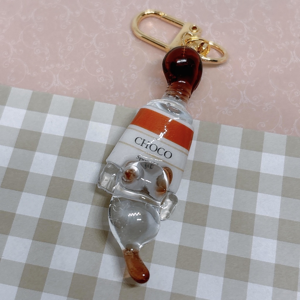 いたずらにゃんこのキーホルダー【茶🤎：ちょこ】