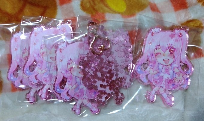桜美咲アクリルキーホルダー