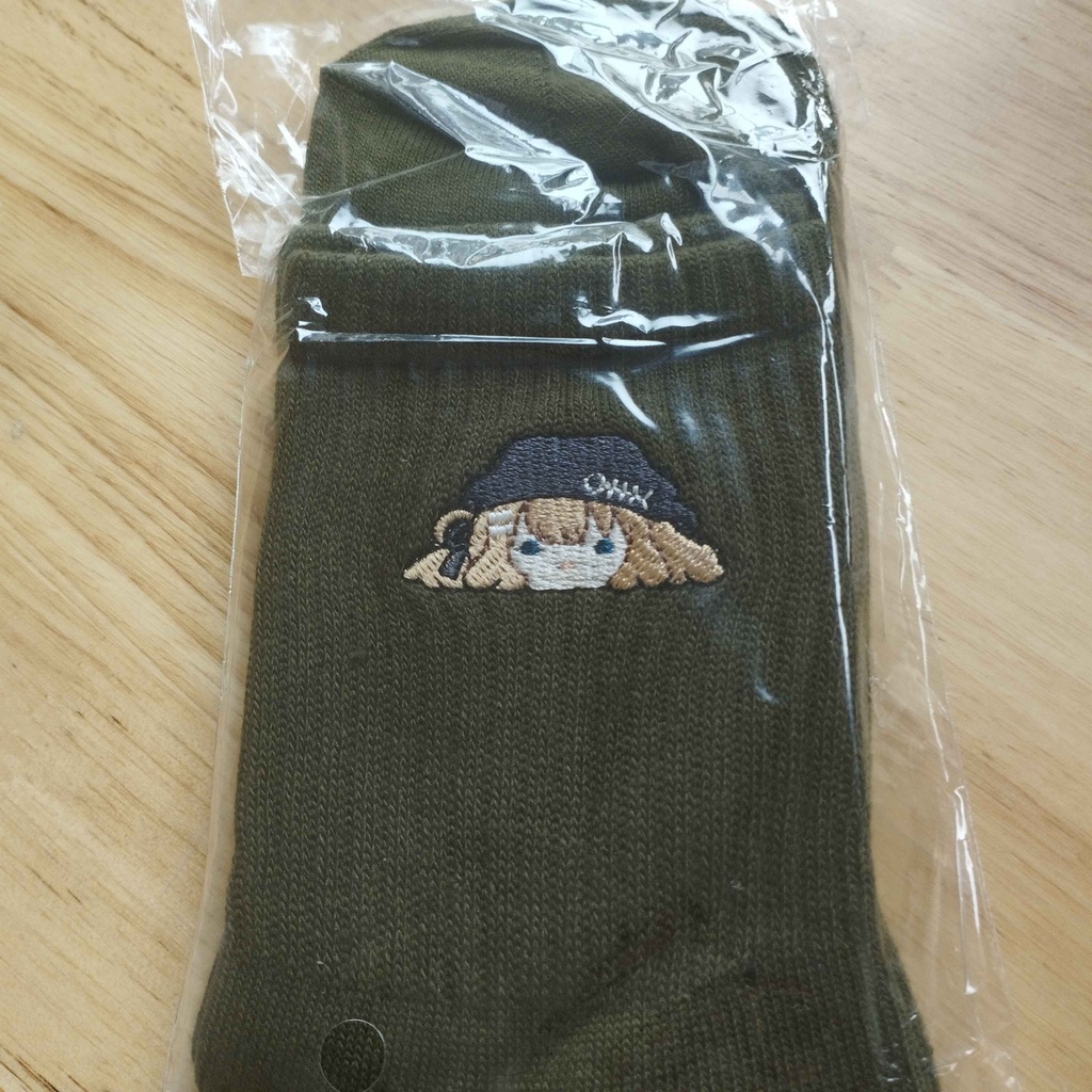 キプフェル刺繡ソックス