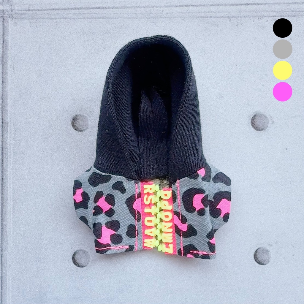 ALPHABET ZIPPER OUTER