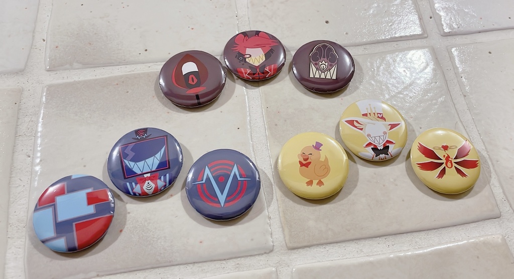 【🦌📺🍎】缶バッジ