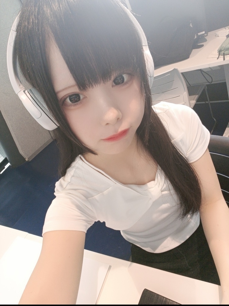 チェキ 自撮り