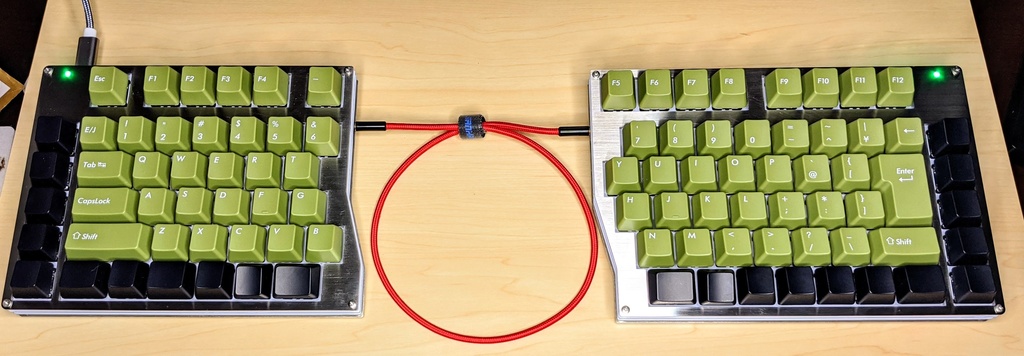 自作キーボードキット「Pistachio」