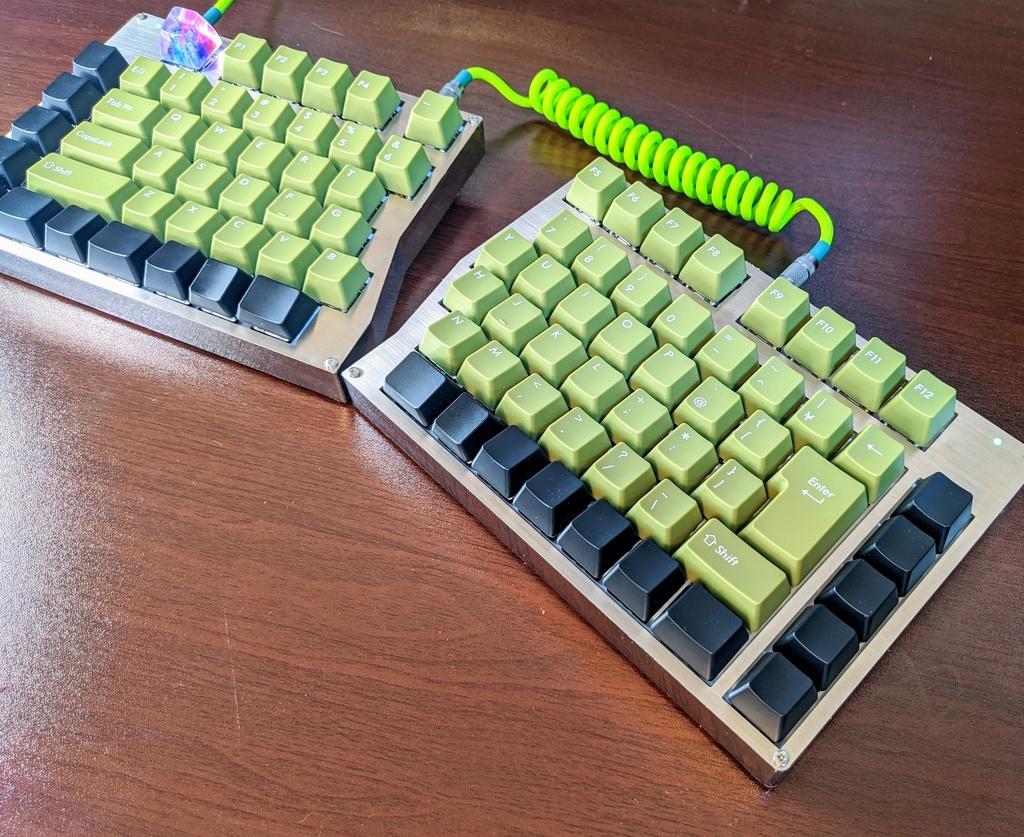 自作キーボードキット「Pistachio」