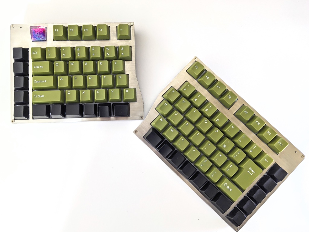 自作キーボードキット「Pistachio」