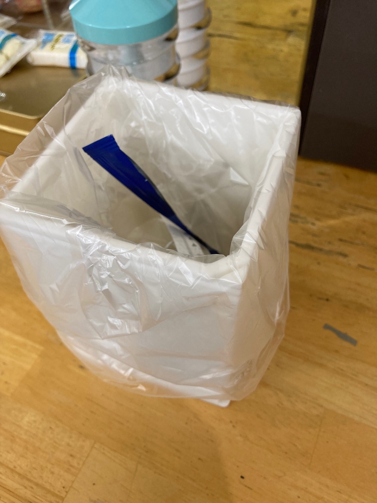 キッチンバッグサイズのゴミ箱