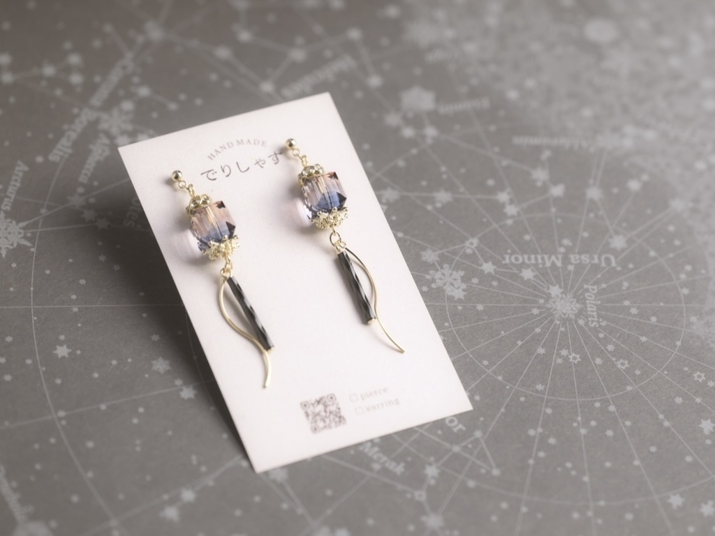 卒生イメージ：グラデカラー耳飾り